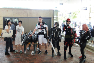 Illustration for article titled This Is How You Cosplay Metal Gear Rising Characters